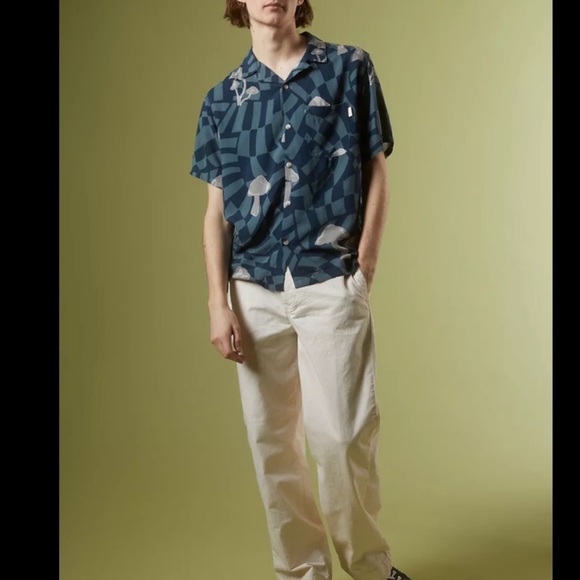 UO Warped Shroom Camp Shirt, Teal, S, M, L, and XL, NWT - Picture 2 of 11